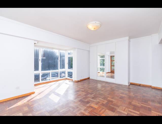 1 BEDROOM APARTMENT FOR SALE IN ORANJEZICHT